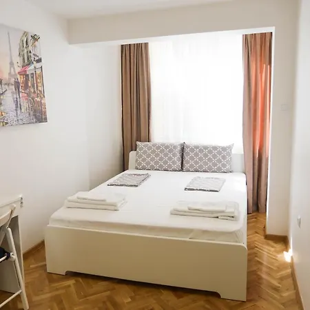 Apartmán White *